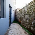 Get A Cactus And Books 波尔图